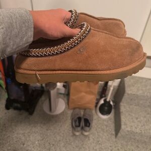 Men’s Ugg slippers